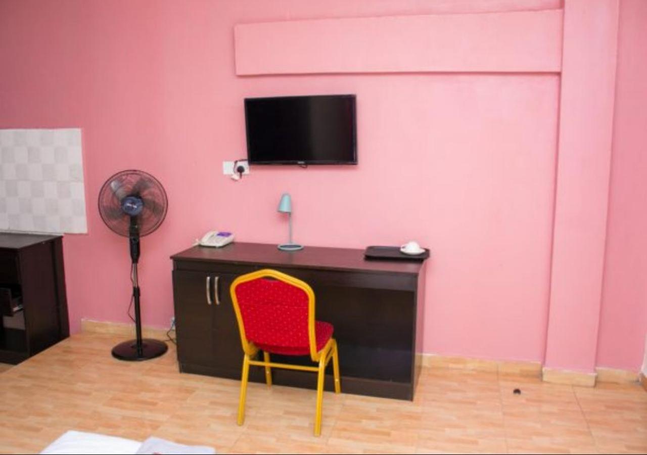 Esporta Suites Yaba Lagos Exterior foto